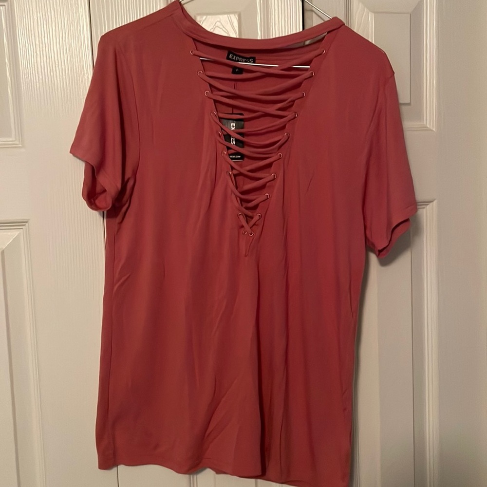 Express lace up front t-shirt